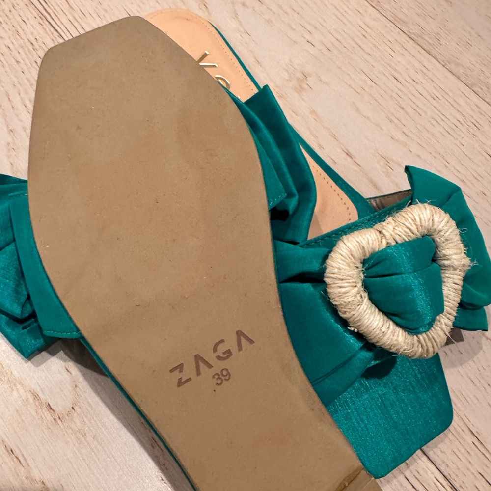 Teal Bow Slide Sandals - Picture 3 of 3